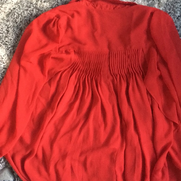 Pretty red button up blouse! - Picture 5 of 5